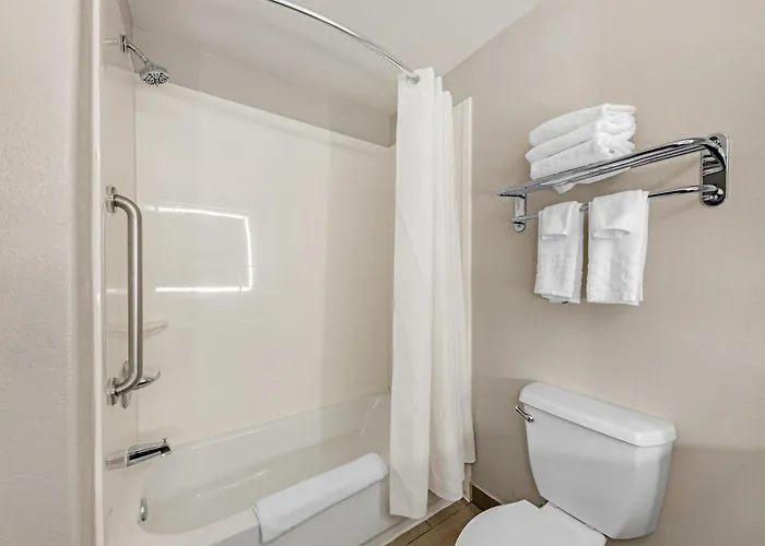 Hotel Western - Hood & 3*