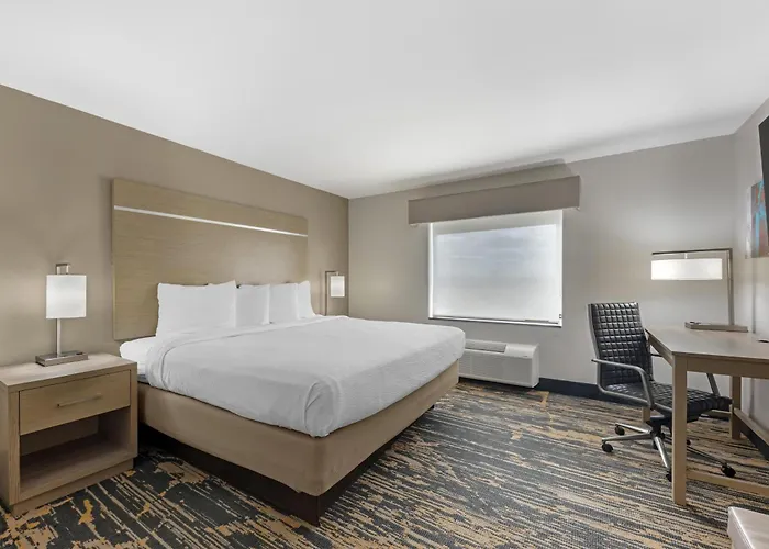 Western - Hood & Hotel Killeen