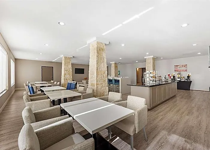 Hotel Western - Hood &
